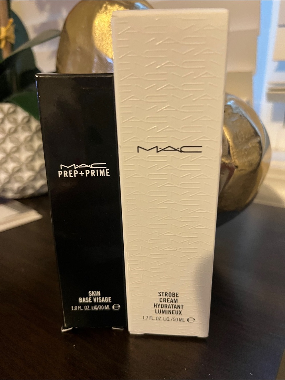 MAC Cosmetics Prep + Prime Skin Base Visage & Strobe Cream in goldlite